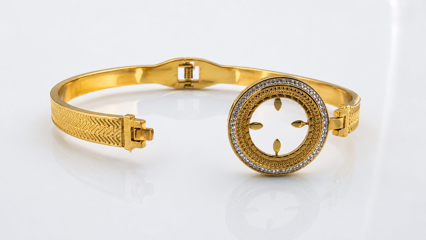 Royal Medallion Crystal Bracelet image 2